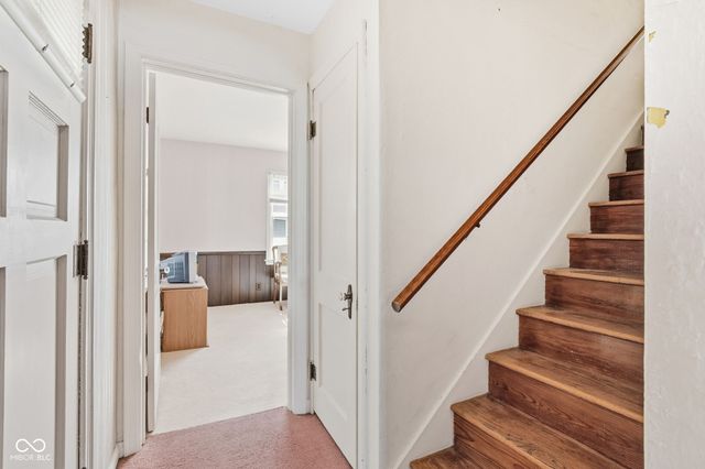 127 Nursery Road, Anderson, IN 46012