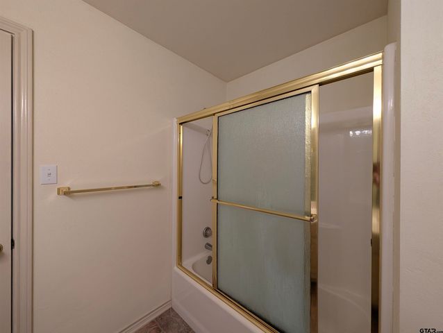 5401 Hollytree Dr #1002, Tyler, TX 75703