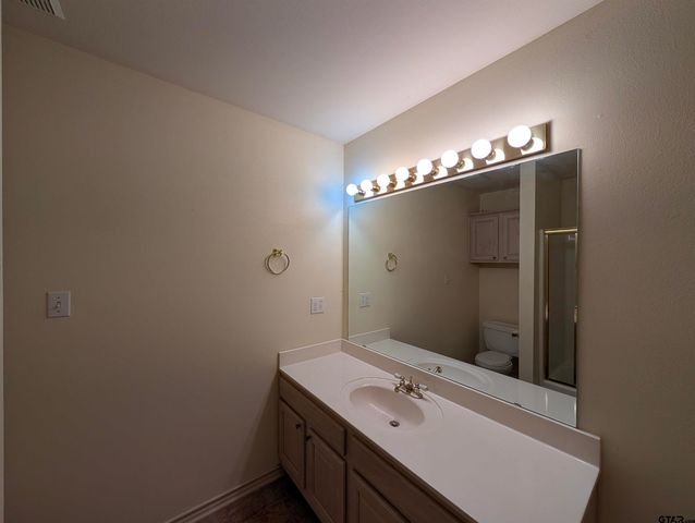 5401 Hollytree Dr #1002, Tyler, TX 75703