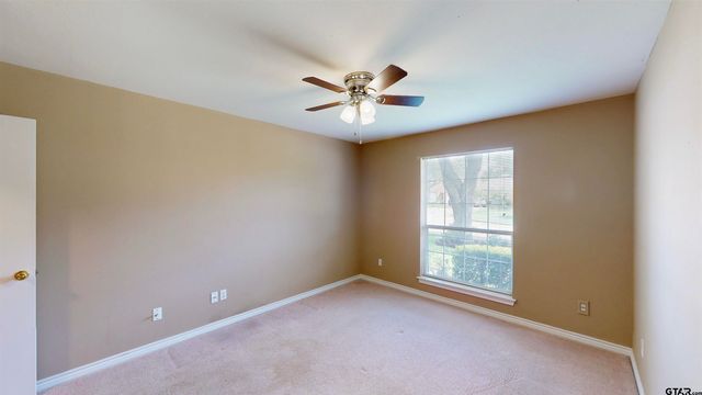 5401 Hollytree Dr #1002, Tyler, TX 75703