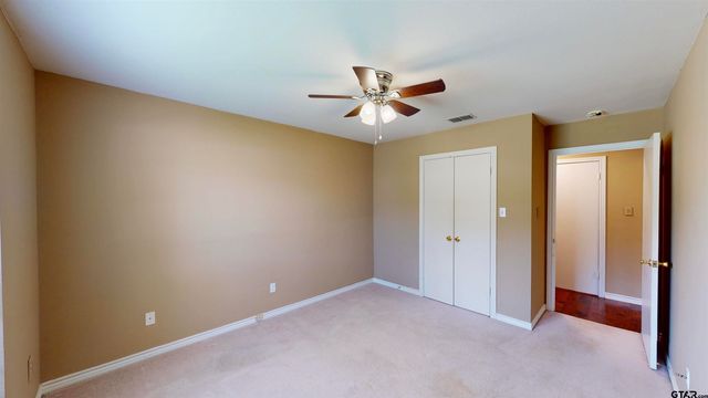 5401 Hollytree Dr #1002, Tyler, TX 75703