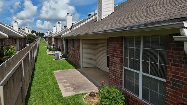 5401 Hollytree Dr #1002, Tyler, TX 75703