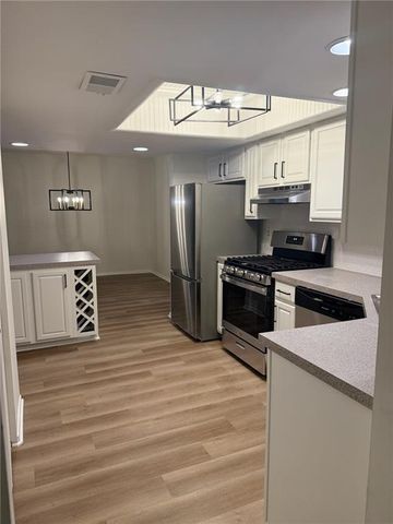 2094 Powers Ferry SE Trace, Marietta, GA 30067