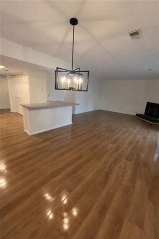 2094 Powers Ferry SE Trace, Marietta, GA 30067