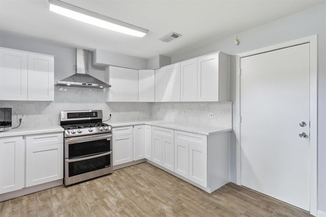 7701 Melrose Street, Houston, TX 77022