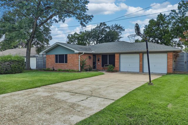7701 Melrose Street, Houston, TX 77022