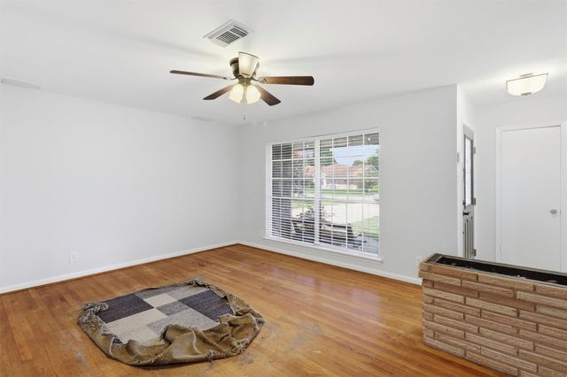 7701 Melrose Street, Houston, TX 77022