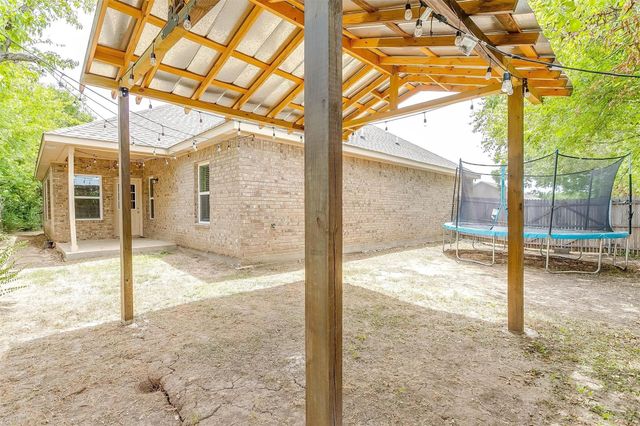 1119 Bell Street, Arlington, TX 76001