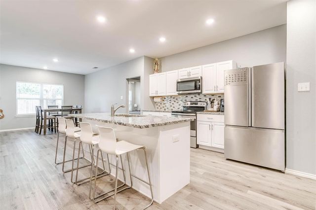 1119 Bell Street, Arlington, TX 76001