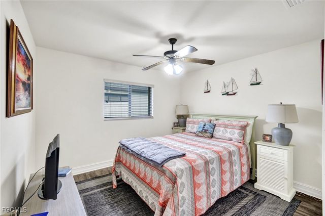 13 NW 8th TER, Cape Coral, FL 33993