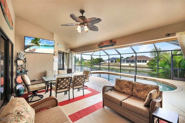 13 NW 8th TER, Cape Coral, FL 33993