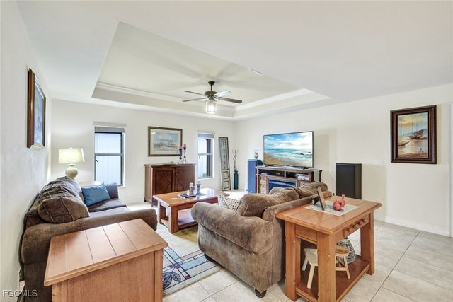 13 NW 8th TER, Cape Coral, FL 33993