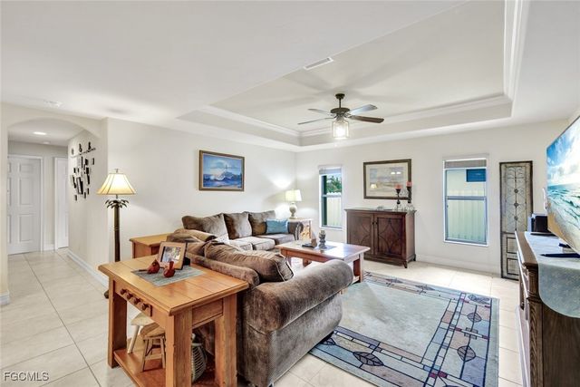 13 NW 8th TER, Cape Coral, FL 33993