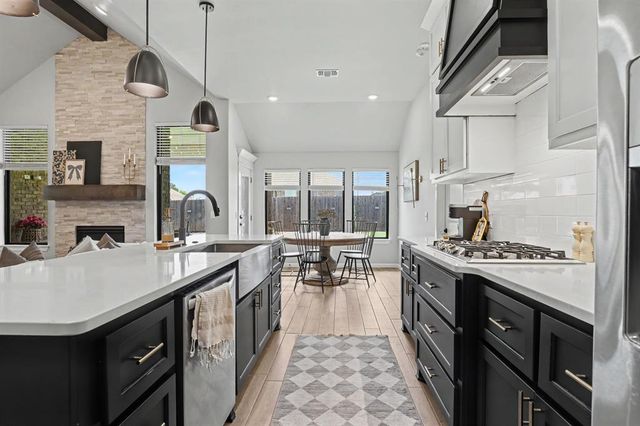 908 SE 30th Street, Moore, OK 73160