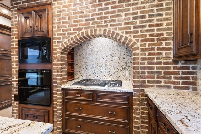3103 Ivy Falls Drive, Houston, TX 77068