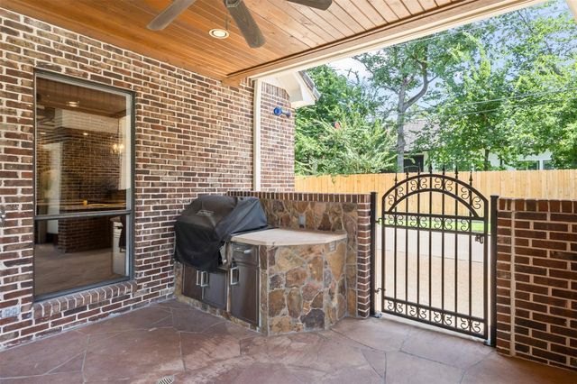 3103 Ivy Falls Drive, Houston, TX 77068