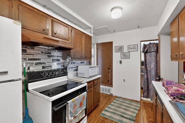 109 E Church Street, Edgewood, NM 87015