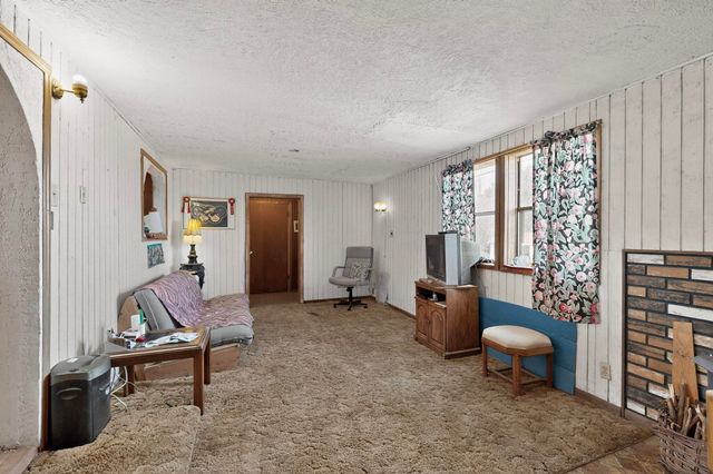 109 E Church Street, Edgewood, NM 87015