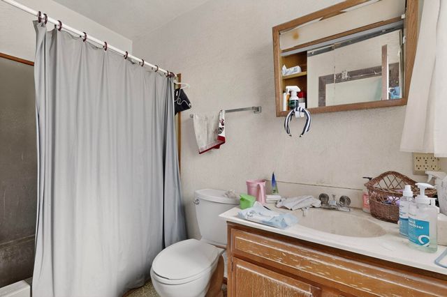 109 E Church Street, Edgewood, NM 87015