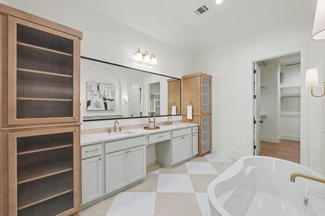 5442 Edgewater Court, Willis, TX 77318