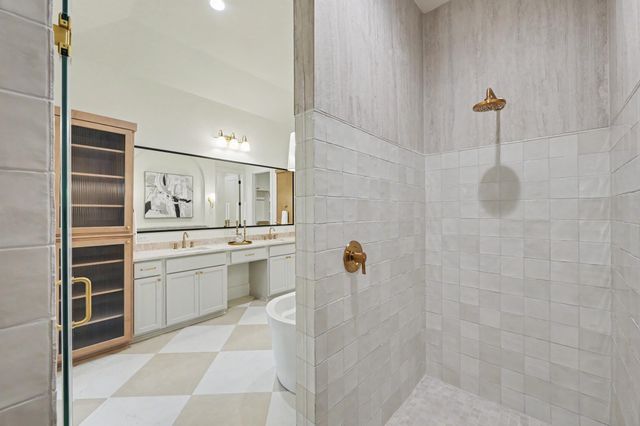 5442 Edgewater Court, Willis, TX 77318