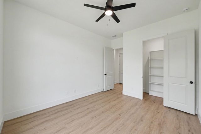 5442 Edgewater Court, Willis, TX 77318