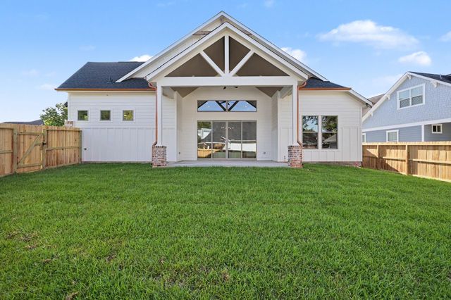5442 Edgewater Court, Willis, TX 77318