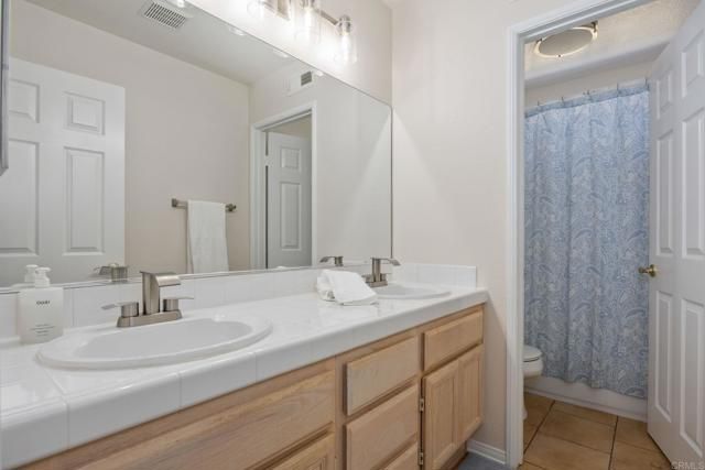 5216 Palmera Drive, Oceanside, CA 92056