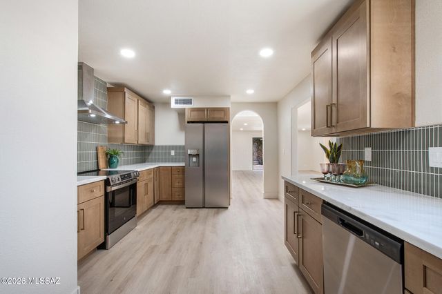 5635 N Camino De Las Estrellas, Tucson, AZ 85718