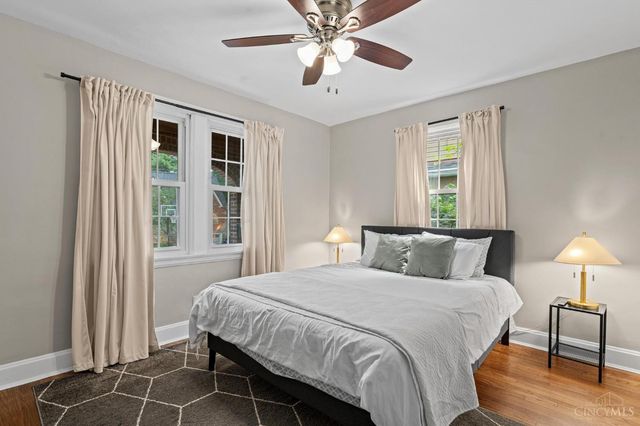 3445 Oak View Place, Cincinnati, OH 45209