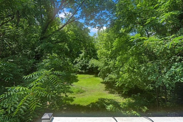 3445 Oak View Place, Cincinnati, OH 45209