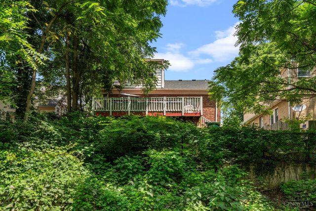 3445 Oak View Place, Cincinnati, OH 45209