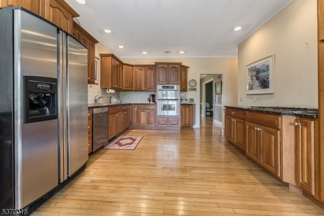 80 Deer Hill Rd, Tewksbury Twp., NJ 08833