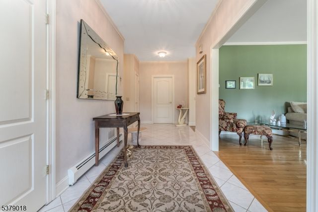 80 Deer Hill Rd, Tewksbury Twp., NJ 08833