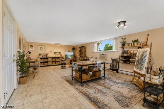 80 Deer Hill Rd, Tewksbury Twp., NJ 08833