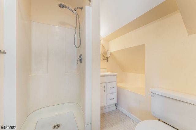 80 Deer Hill Rd, Tewksbury Twp., NJ 08833