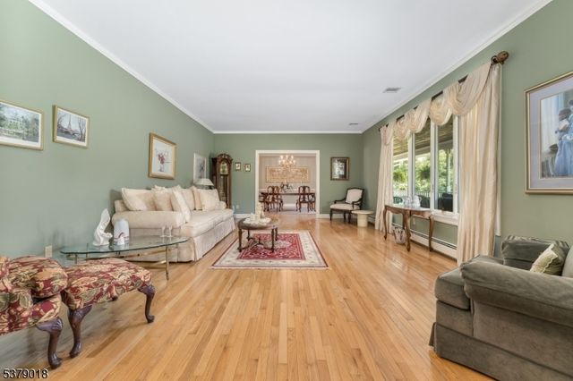 80 Deer Hill Rd, Tewksbury Twp., NJ 08833