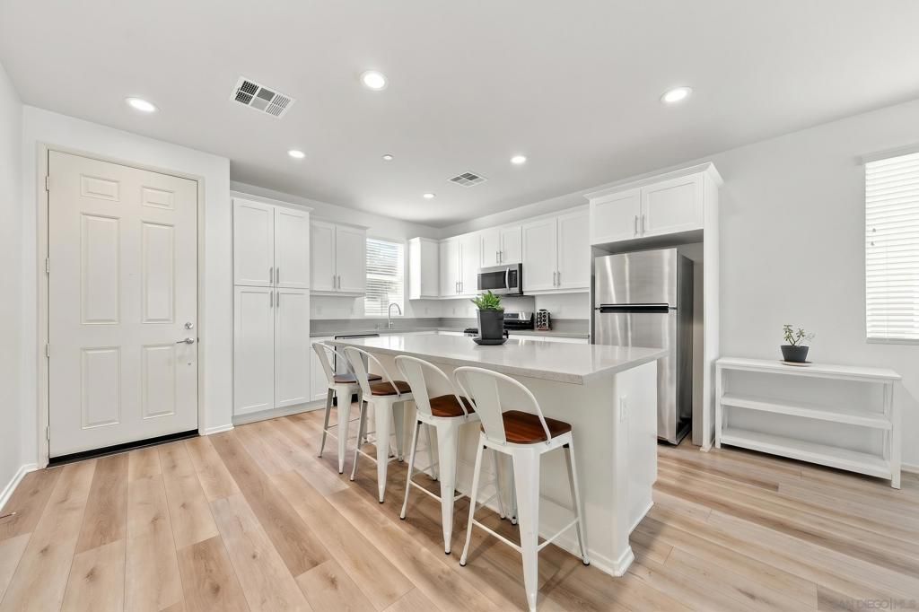 154 Ambrosia Ct, Perris, CA 92571 — photo 4