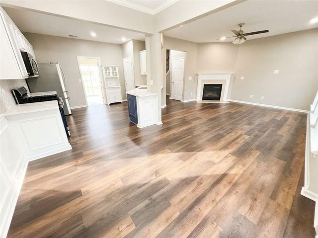 5855 Crestwick Way, Cumming, GA 30040