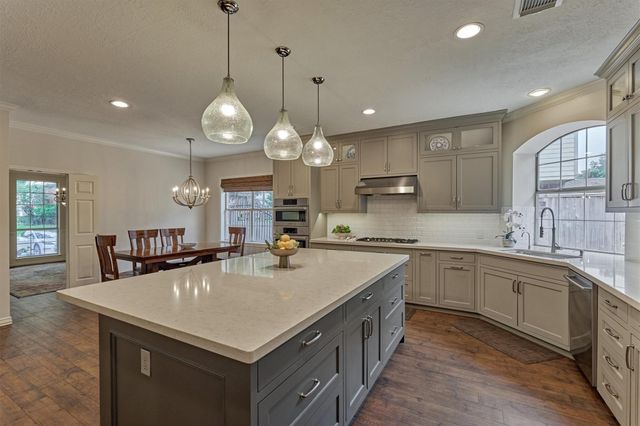 16707 Avenfield Road, Tomball, TX 77377