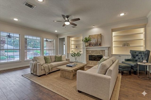 16707 Avenfield Road, Tomball, TX 77377