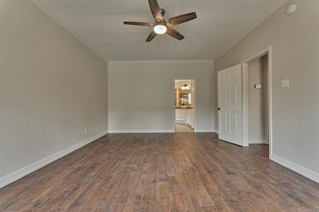 16707 Avenfield Road, Tomball, TX 77377