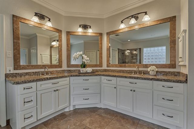 16707 Avenfield Road, Tomball, TX 77377
