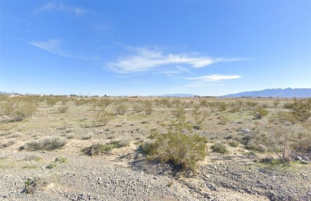 2561 Bedrock Street, Pahrump, NV 89048