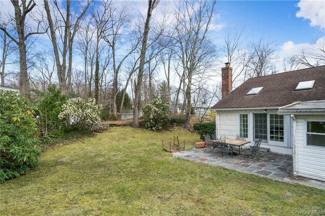 7 Susan Court, White Plains, NY 10605