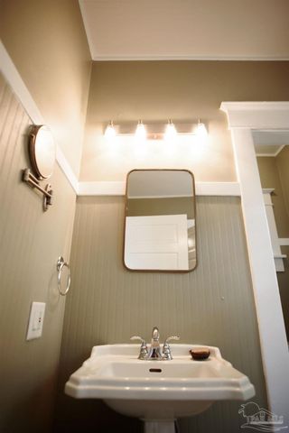 1500 E Jackson St, Pensacola, FL 32501