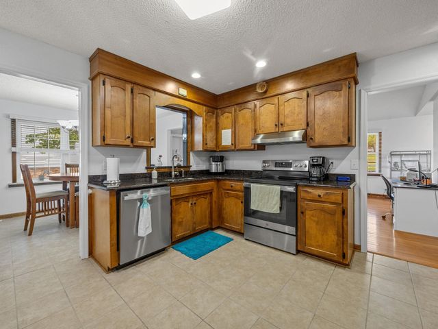 138 Parris Ridge Drive, Boiling Springs, SC 29316