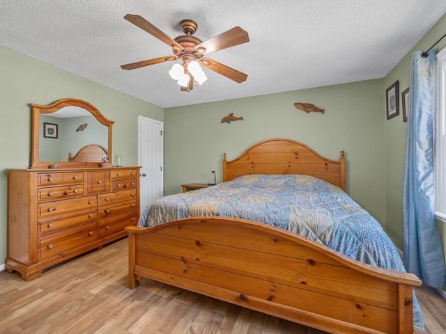 138 Parris Ridge Drive, Boiling Springs, SC 29316
