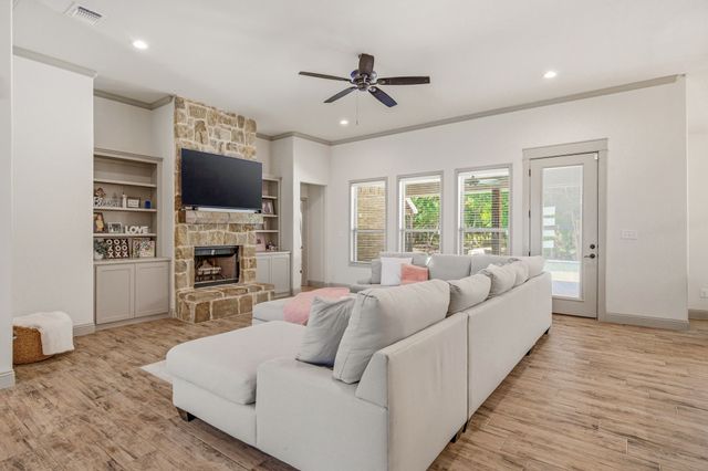 8681 Sari Strong Drive, Weatherford, TX 76087