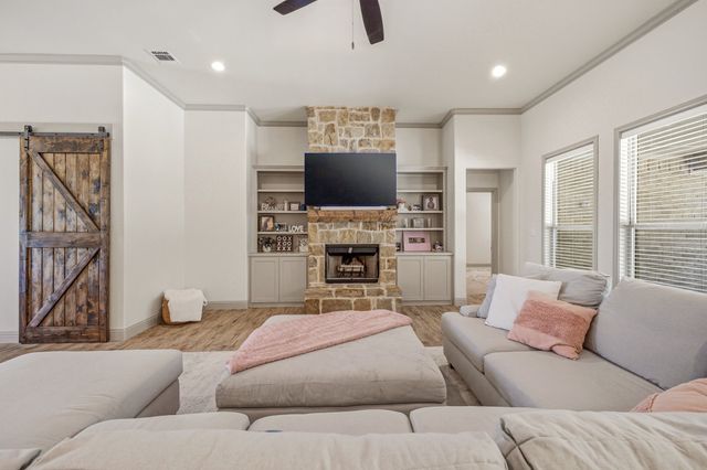 8681 Sari Strong Drive, Weatherford, TX 76087